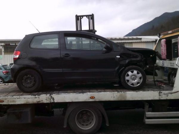 Aile avant droit VOLKSWAGEN FOX Essence image 2