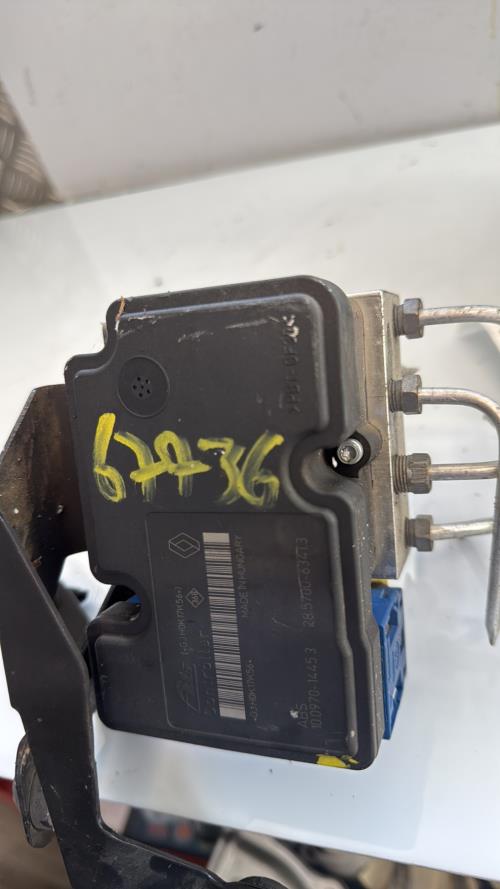 Bloc ABS (freins anti-blocage) RENAULT MEGANE 3 PHASE 1 Diesel image 2