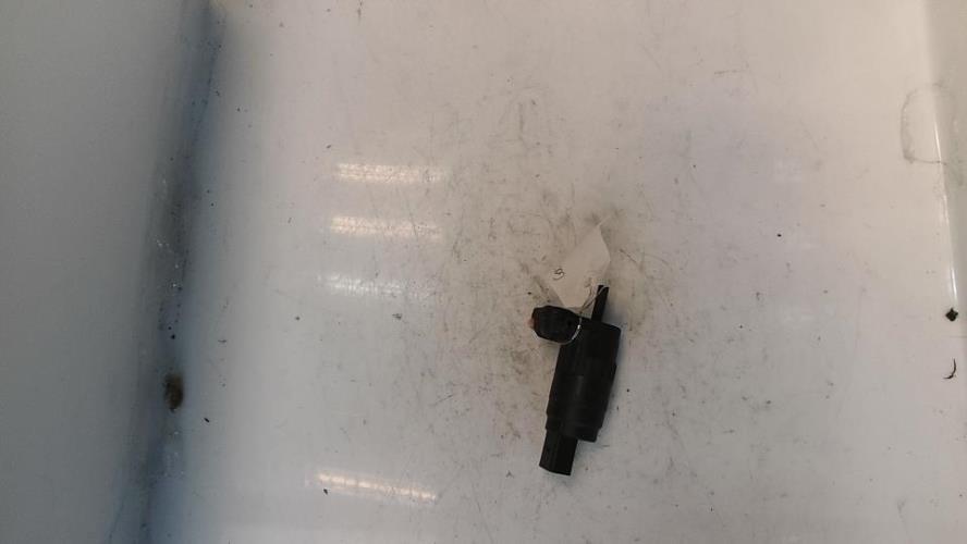 Pompe lave glace avant VOLKSWAGEN GOLF 5 Diesel image 3