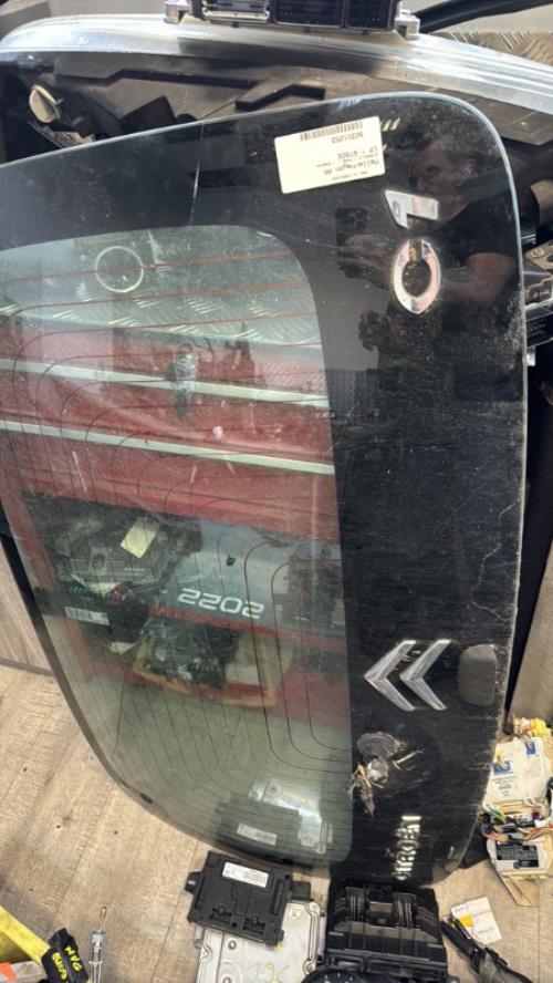 Lunette arriere CITROEN C1 1 PHASE 1 Essence image 3