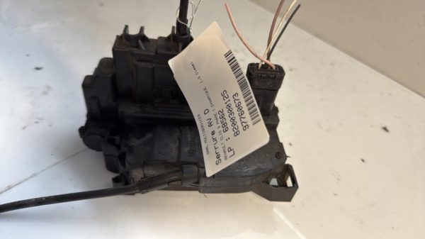 Serrure avant droit RENAULT CLIO 3 PHASE 1 Diesel image 1