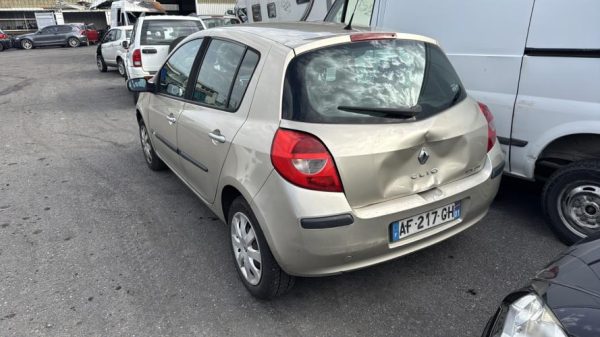 Trappe d'essence RENAULT CLIO 3 PHASE 1 Diesel image 6