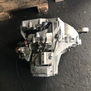 Boite de vitesses PEUGEOT 208 1 PHASE 2 Essence image 6