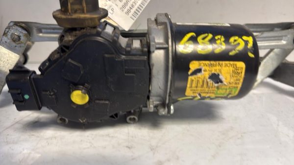 Moteur essuie glace avant RENAULT CLIO 4 PHASE 2 Diesel image 1