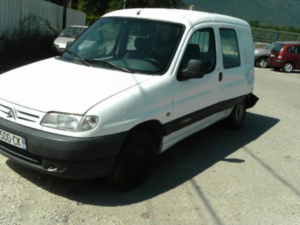 Feu arriere principal gauche (feux) CITROEN BERLINGO 1 PHASE 1 Diesel image 5