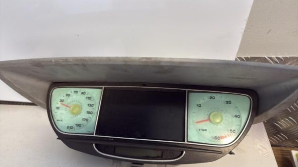 Compteur PEUGEOT 807 Diesel image 1