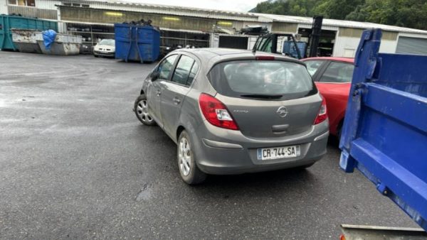 Serrure avant droit OPEL CORSA D PHASE 2 Essence image 4