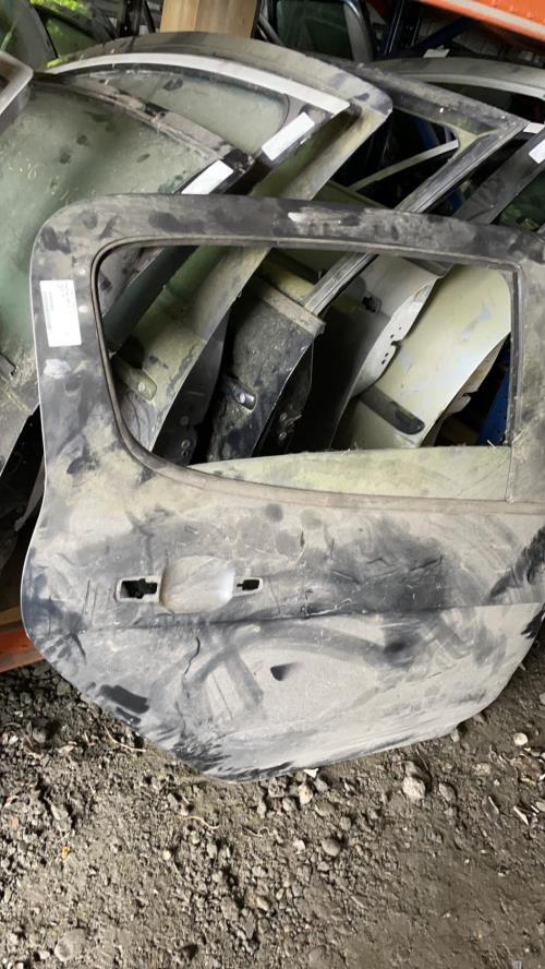Porte arriere droit PEUGEOT 308 1 PHASE 1 Diesel image 1