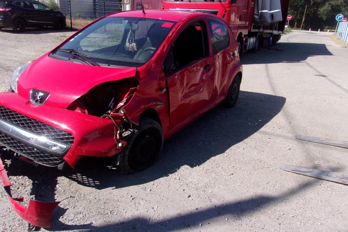 Capot PEUGEOT 107 PHASE 2 image 4