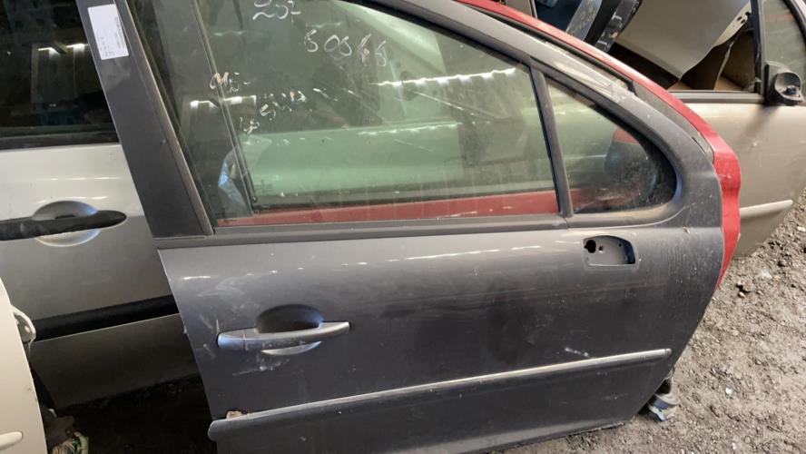 Porte avant droit PEUGEOT 207 PHASE 1 Diesel image 1