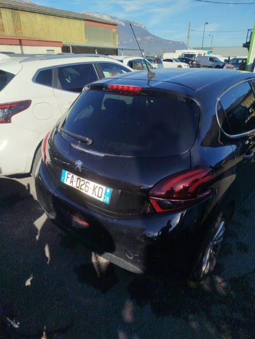 Vitre avant gauche PEUGEOT 208 1 PHASE 2 Essence image 5