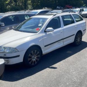 Retroviseur droit SKODA OCTAVIA 2 PHASE 1 BREAK Diesel image 1