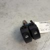 Interrupteur de leve vitre avant gauche RENAULT CLIO 3 PHASE 2 Essence image 3