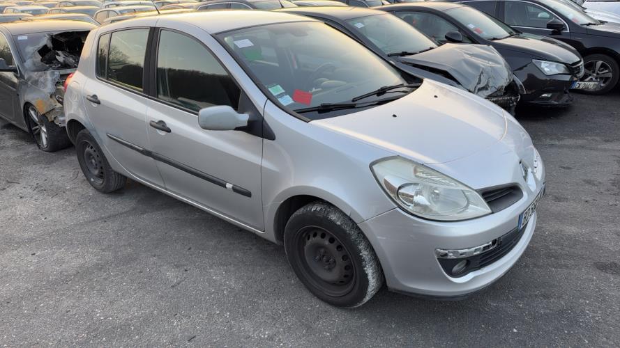 Platine feu arriere droit RENAULT CLIO 3 PHASE 1 Essence image 1