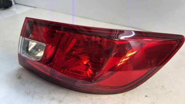 Feu arriere principal droit (feux) RENAULT CLIO 4 PHASE 1 Diesel image 2