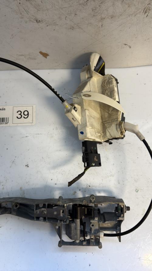Serrure avant gauche PEUGEOT 308 1 PHASE 1 Diesel image 3