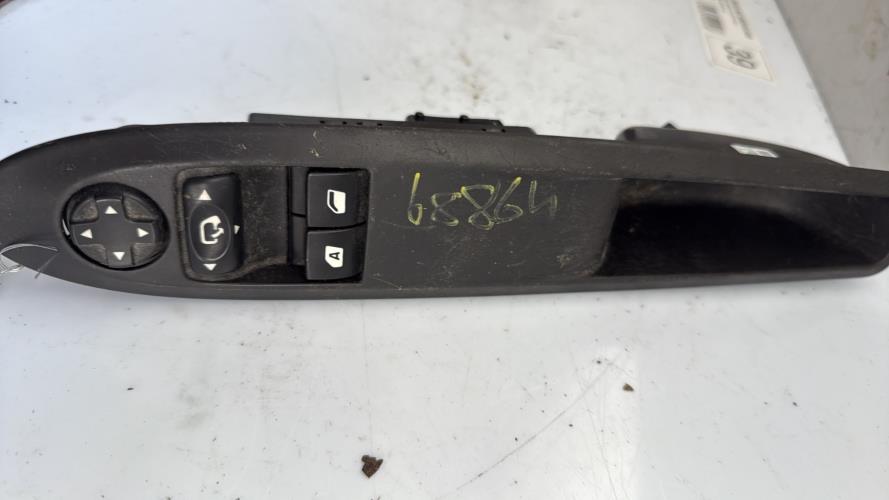 Interrupteur de leve vitre avant gauche CITROEN DS3 PHASE 1 Diesel image 2
