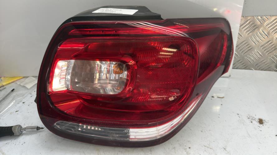 Feu arriere principal droit (feux) CITROEN DS3 PHASE 1 Diesel image 2