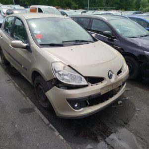 Aerateur tableau de bord RENAULT CLIO 3 PHASE 1 Essence image 1