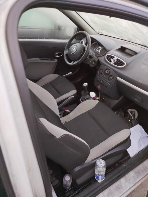 Serrure avant gauche RENAULT CLIO 3 PHASE 2 Diesel image 5