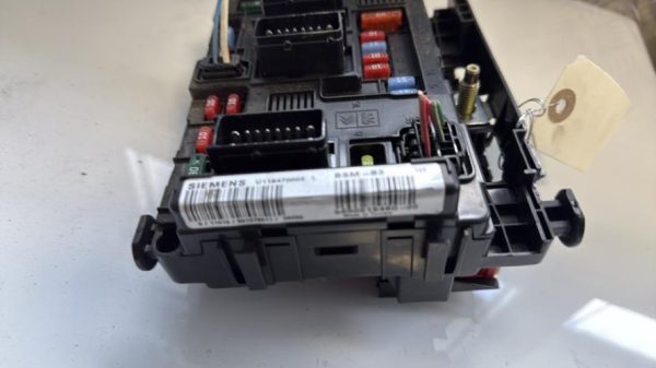 Boitier servitude moteur (BSM) PEUGEOT PARTNER 1 PHASE 2 Diesel image 3