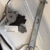 Leve vitre electrique avant gauche KIA RIO 4 PHASE 1 Essence image 3