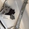 Leve vitre electrique avant gauche KIA RIO 4 PHASE 1 Essence image 4