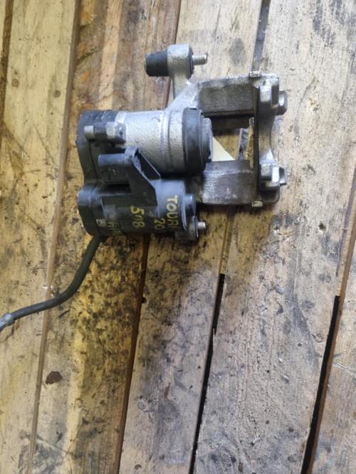 Etrier arriere gauche (freinage) VOLKSWAGEN TOURAN 3 Essence image 3