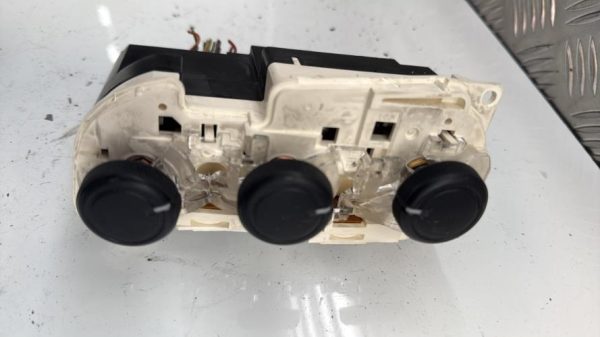 Commande chauffage HONDA CIVIC 7 PHASE 2 Diesel image 2