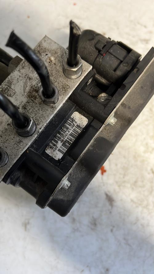 Bloc ABS (freins anti-blocage) PEUGEOT 3008 1 PHASE 1 Diesel image 2