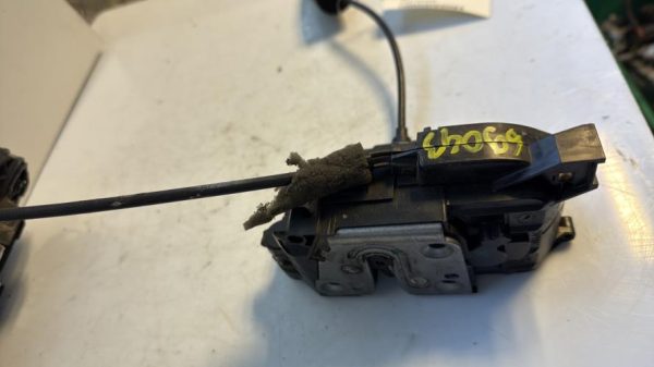 Serrure avant droit RENAULT MEGANE 3 PHASE 1 Diesel image 3