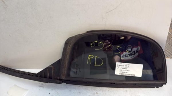 Custode arriere droit (porte) PEUGEOT 208 2 Essence image 1
