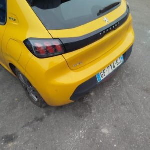 Divers PEUGEOT 208 2 Essence image 7