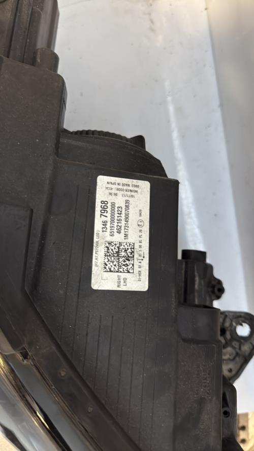 Optique avant principal droit (feux)(phare) OPEL CROSSLAND X Diesel image 4