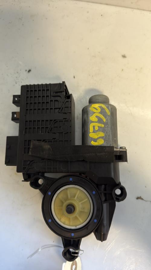 Moteur leve vitre avant droit CITROEN C4 GRAND PICASSO 1 Diesel image 4