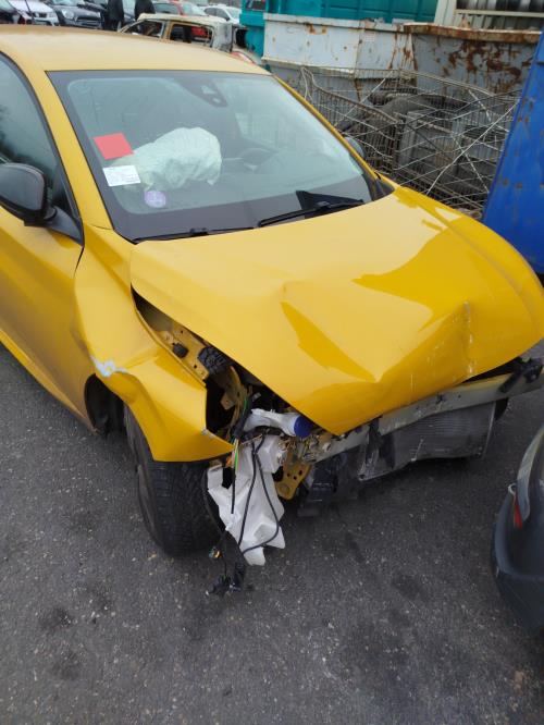 Divers PEUGEOT 208 2 Essence image 9