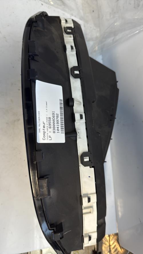 Compteur TOYOTA YARIS 2 PHASE 1 Diesel image 2