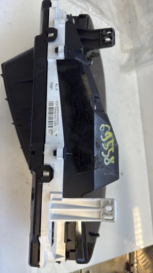 Compteur TOYOTA YARIS 2 PHASE 1 Diesel image 4