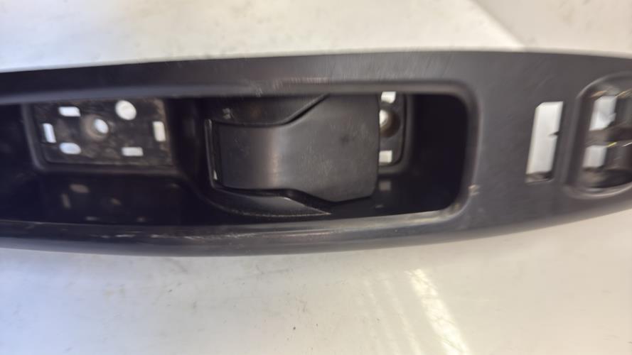 Poignee interieur avant gauche FIAT DOBLO 2 PHASE 2 Diesel image 2