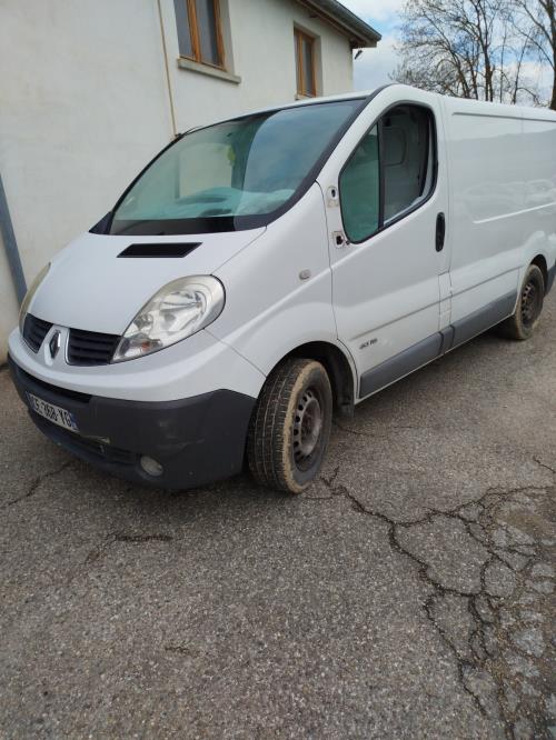 Pare choc avant RENAULT TRAFIC 2 PHASE 2 Diesel image 4