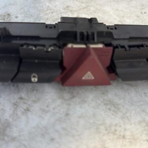 Bouton de warning PEUGEOT 308 1 PHASE 1 image 1