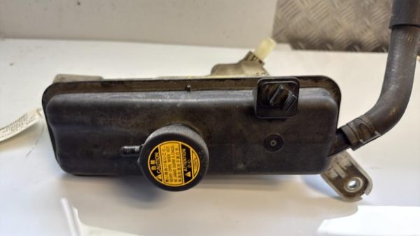 Vase d'expansion TOYOTA RAV4 3 PHASE 1 Diesel image 2