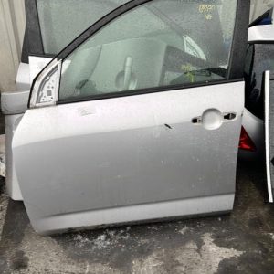 Porte avant gauche TOYOTA RAV4 3 PHASE 1 Diesel image 1