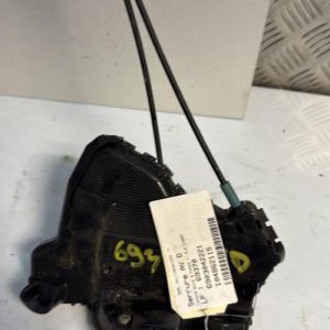 Serrure avant droit TOYOTA RAV4 3 PHASE 1 Diesel image 1