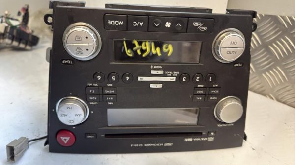 Autoradio d'origine SUBARU LEGACY 4 PHASE 2 BREAK Essence image 1