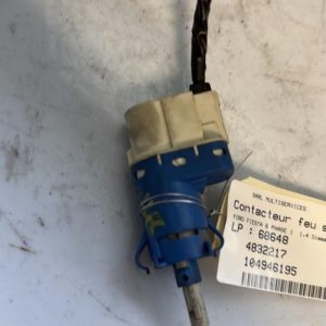 Contacteur feu stop FORD FIESTA 6 PHASE 1 Diesel image 1