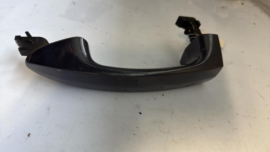 Poignee porte avant gauche FORD FIESTA 6 PHASE 1 Essence image 3