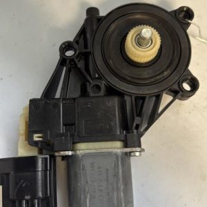 Moteur leve vitre avant gauche FORD FIESTA 6 PHASE 1 Essence image 1