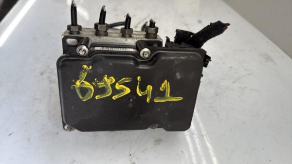 Bloc ABS (freins anti-blocage) FIAT PANDA 2 PHASE 1 Essence image 4
