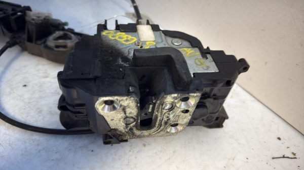 Serrure avant gauche RENAULT CLIO 3 PHASE 1 Diesel image 1
